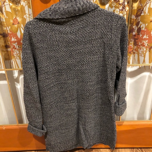 NWOT Turtle neck sweater - Picture 4 of 4